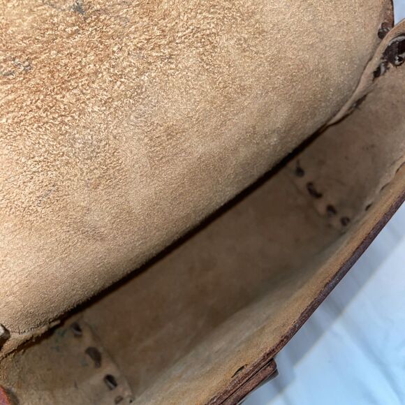 Vintage Leather Floral Tooled Shoulder Bag Saddle Bag 9x9.5 in - Picture 10 of 12